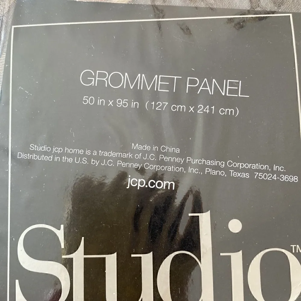 Grommet Panel